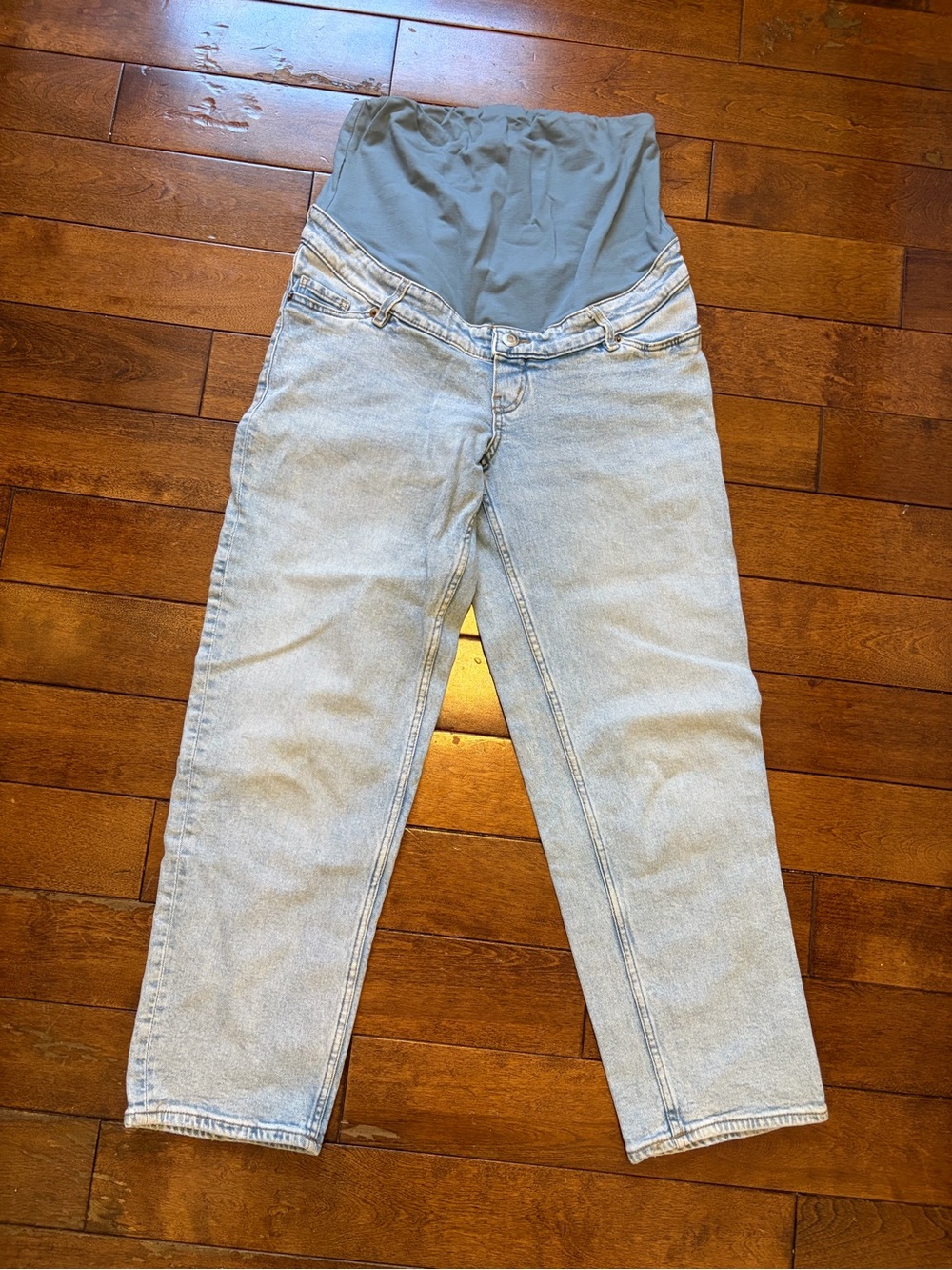 H&M Light Blue Maternity Boyfriend Jeans with Slate Gray Waist Panel